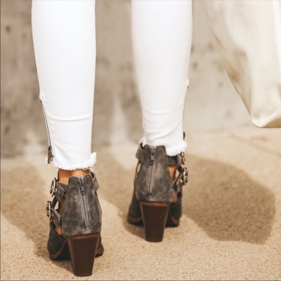 ARRIVED “Charlotte” Western ankle bootie - Picture 3 of 5